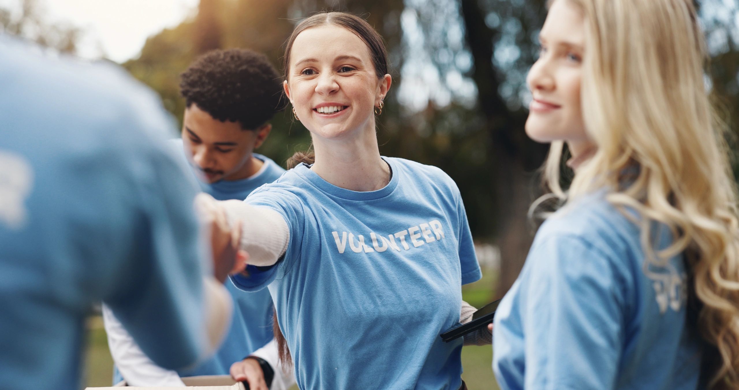 youth volunteering community event